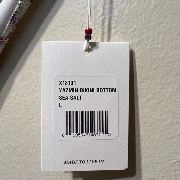 XIRENA KAPRI BIKINI SET - Picture 9 of 10